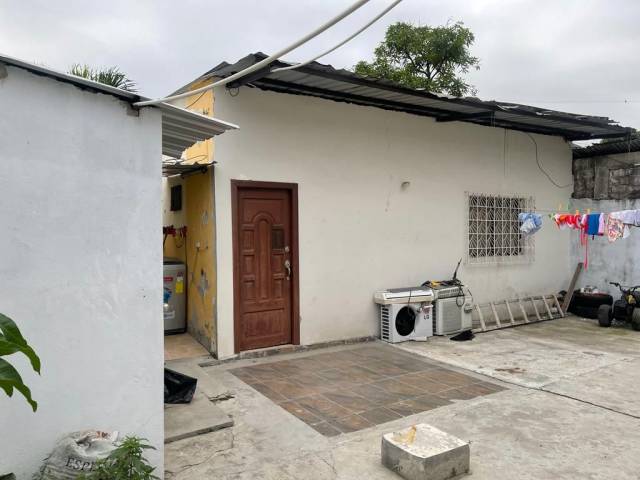 SE VENDE CASA