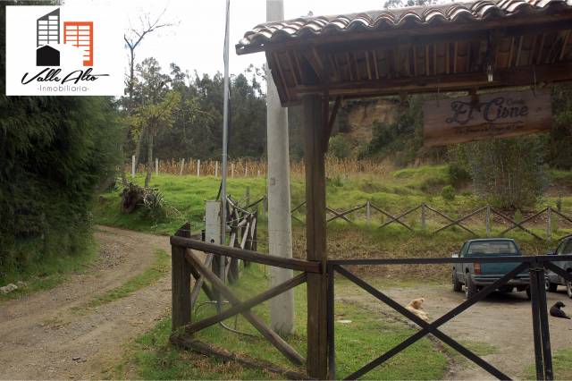 QUINTA RUSTICA AMUEBLADA CERCA DE LA RAYA.