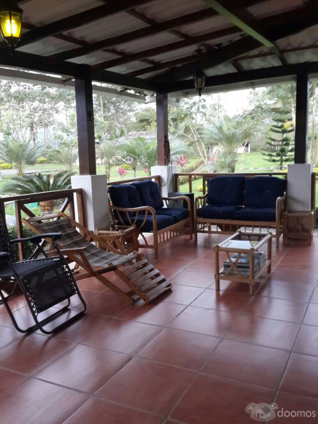 VENDO CASA DE CAMPO EN FINCA SAN RAFAEL UNA HECTAREA A 10 MINUTOS DE BUCAY