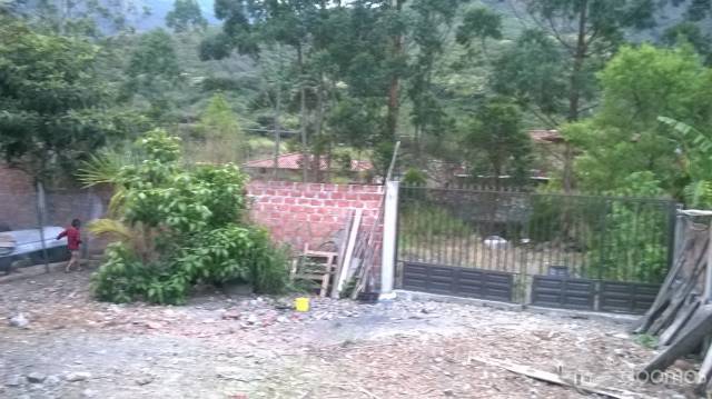 SE VENDE ESTA CASA A 5MINUTOS DEL VALLE DE LA LONGEVIDAD VILCABAMBA