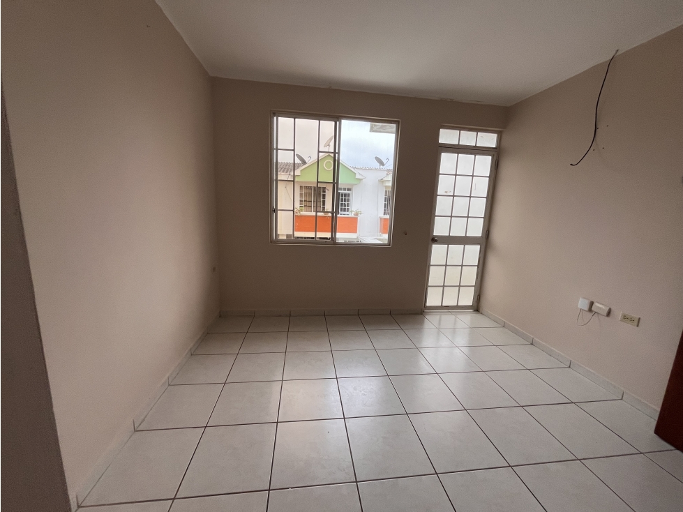 Venta de Casa en Urbanización San Patricio, Machala