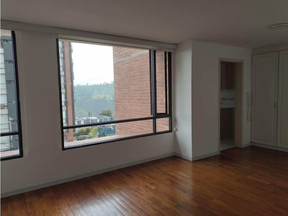 Gonzalez Suarez, Suite, 75 m2, 1 habitación, 2 baños, 1 parqueadero