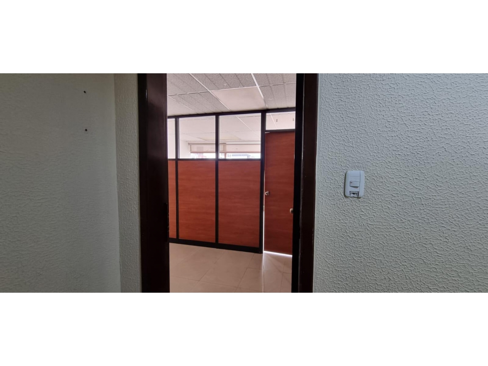 La Colón, Oficina en  Renta, 110m2,  5 ambientes