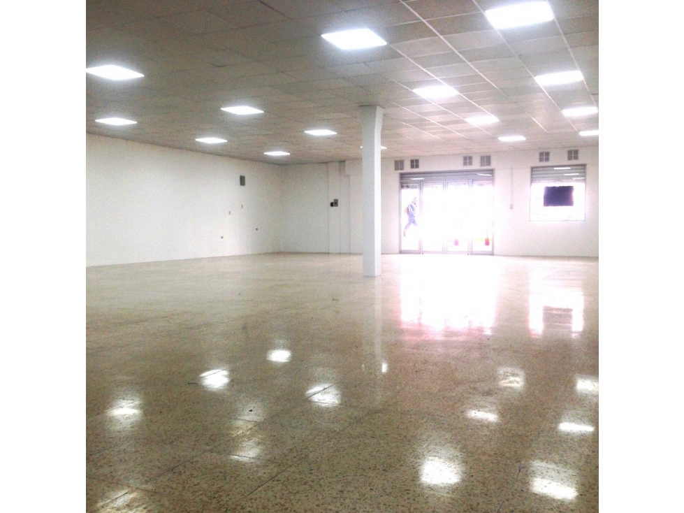 La Concepción, Local Comercial en Renta, 348m2, 1 Ambientes.