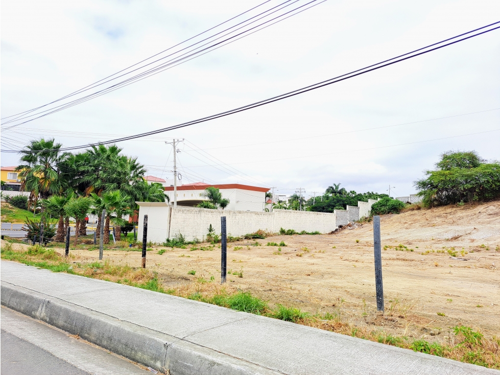 Ciudad del sol, Manta, Vendo Terreno Vía Spondylus cerca a la Quadra