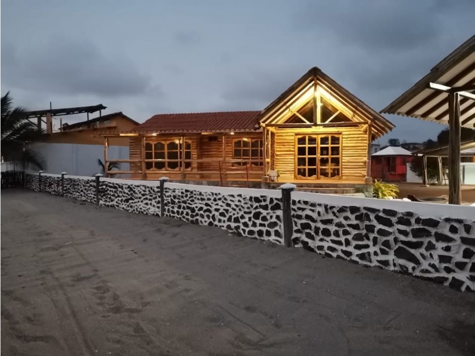 Casa de playa en Puerto Cayó