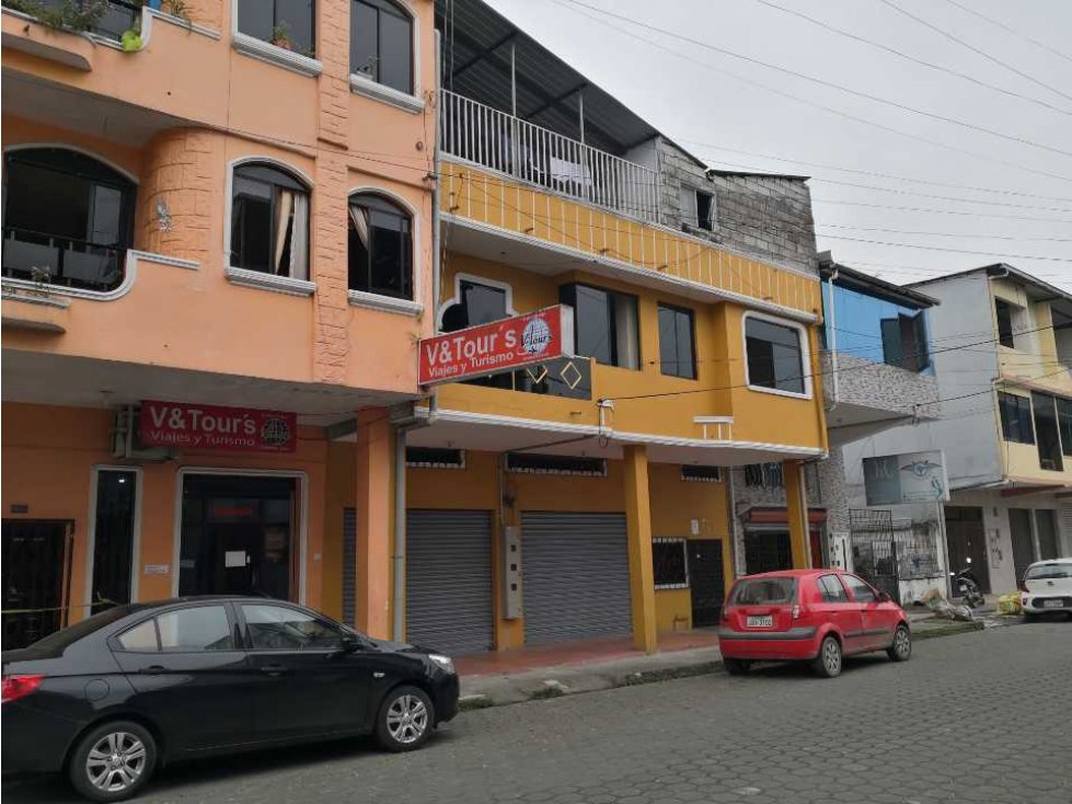 Se vende hermosa casa rentera cerca del centro de la ciudad La Troncal